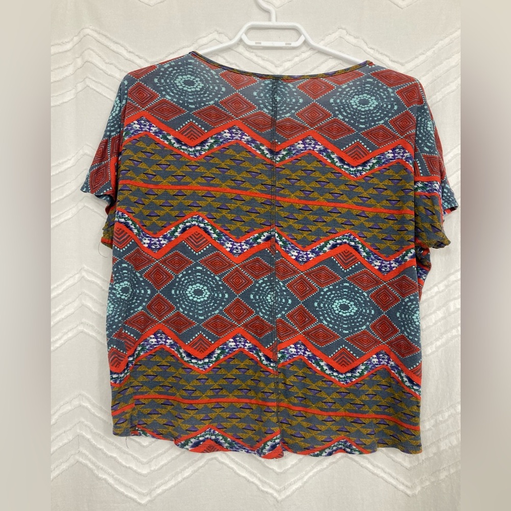 Colorful Geometric Patterned Women's Top - Picture 2 of 4